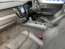 Volvo XC60 T5 R-Design 