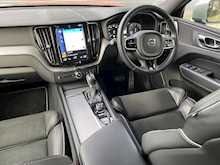 Volvo XC60 T5 R-Design 