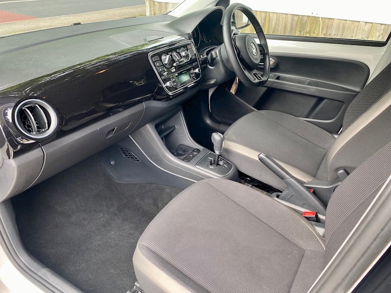 Volkswagen 1.0 High up! Hatchback 5dr Petrol ASG (105 g/km, 74 bhp)