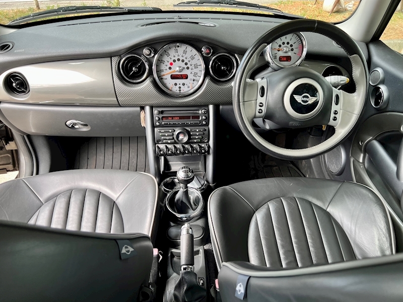 MINI 1.6 Cooper Park Lane Hatchback 3dr Petrol Manual Euro 4 (116 bhp)