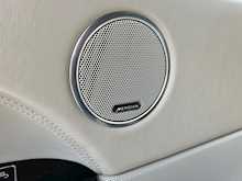 Land Rover Range Rover SD V8 Autobiography 