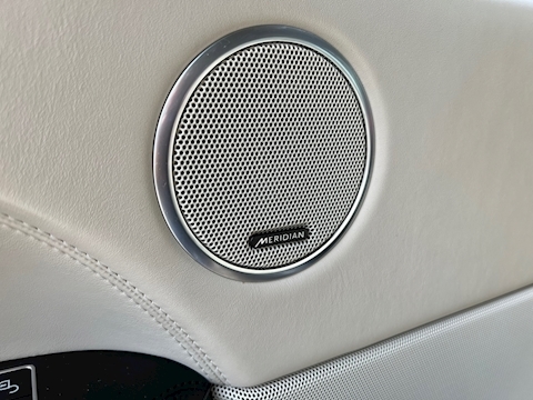 4.4 SD V8 Autobiography SUV 5dr Diesel Auto 4WD Euro 5 (339 ps)