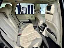 Land Rover Range Rover SD V8 Autobiography 