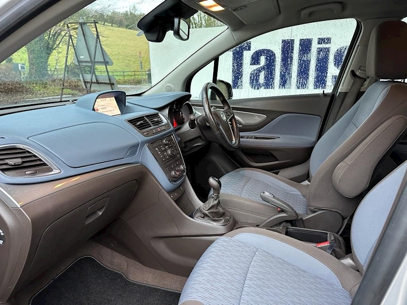 Vauxhall 1.6 Tech Line SUV 5dr Petrol Manual 2WD Euro 5 (s/s) (115 ps)