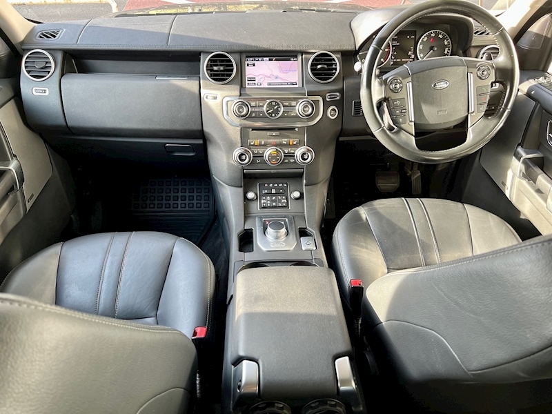 Land Rover 3.0 SD V6 Graphite SUV 5dr Diesel Auto 4WD Euro 6 (s/s) (256 bhp)