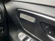 Mercedes-Benz V Class V250d Sport 
