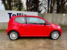 Volkswagen up! High up! 