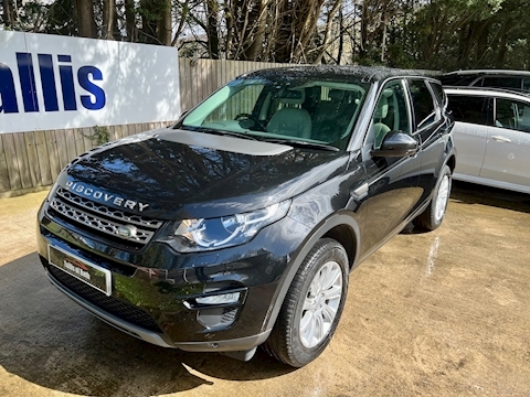 2.0 TD4 SE Tech SUV 5dr Diesel Auto 4WD Euro 6 (s/s) (180 ps)