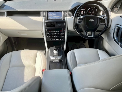 2.0 TD4 SE Tech SUV 5dr Diesel Auto 4WD Euro 6 (s/s) (180 ps)