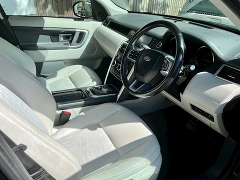 2.0 TD4 SE Tech SUV 5dr Diesel Auto 4WD Euro 6 (s/s) (180 ps)