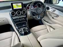 Mercedes Glc-Class Glc 220 D 4Matic Sport Premium 