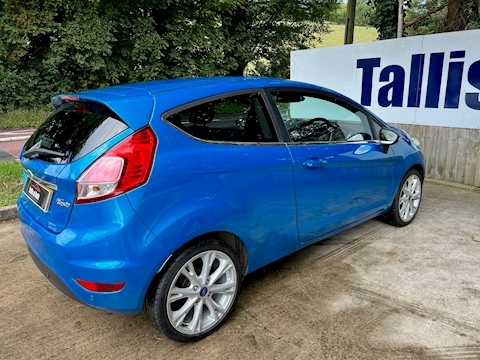 1.0T EcoBoost Titanium Hatchback 3dr Petrol Manual Euro 5 (s/s) (125 ps)