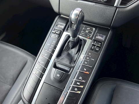 3.0 TD V6 S SUV 5dr Diesel PDK 4WD Euro 6 (s/s) (258 ps)