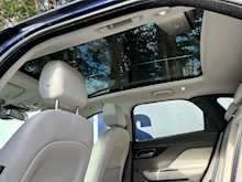 Jaguar F-PACE D180 Portfolio 