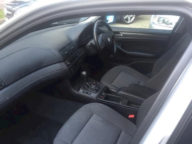 BMW 3 Series 325I Se Touring Estate 2.5 Automatic Petrol