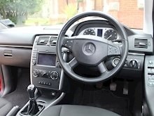 Mercedes-Benz B180 2011 SE - Thumb 14