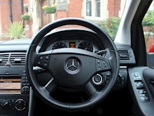 Mercedes-Benz B180 2011 SE - Thumb 9
