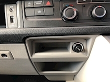 Volkswagen Transporter 2018 102 HIGHLINE KOMBI - Thumb 19