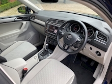 Volkswagen Tiguan 2017 Se Navigation Tdi Bmt 4Motion Dsg - Thumb 6