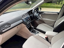 Volkswagen Tiguan 2017 Se Navigation Tdi Bmt 4Motion Dsg - Thumb 16