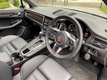 Porsche Macan 2019 2.0T SUV 5dr Petrol PDK 4WD (s/s) (245 ps) - Thumb 13