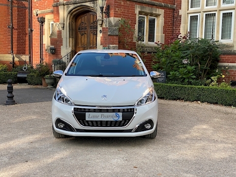 208 Allure 1.2 5dr Hatchback Manual Petrol