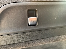 Mercedes-Benz GLC Class 2016 AMG Line - Thumb 26