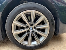 BMW 5 Series 2020 520d MHT SE - Thumb 6
