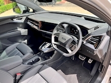 Audi Q4 e-tron 2021 Edition 1 - Thumb 14