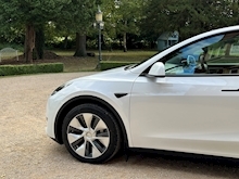 Tesla Model Y 2022 Long Range - Thumb 10
