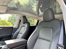 Tesla Model Y 2022 Long Range - Thumb 15
