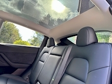 Tesla Model Y 2022 Long Range - Thumb 16