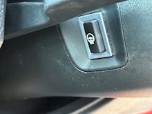 BMW 4 Series 2015 420d Luxury - Thumb 24