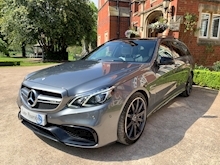 Mercedes-Benz E Class 2015 E63 V8 BiTurbo AMG - Thumb 2