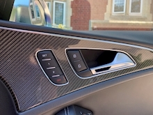 Audi RS6 Avant 2015 TFSI V8 - Thumb 37