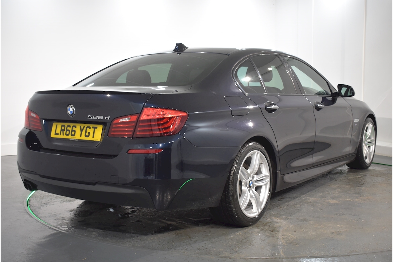 Bmw - 5 Series 525D M Sport Saloon 2.0 Automatic Diesel (2016) ⋆ Sascron - Used Car Supermarket