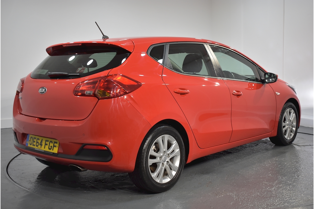 Kia Kia Ceed Sr7 Hatchback 1.4 Manual Petrol (2020) ⋆ Sascron Used