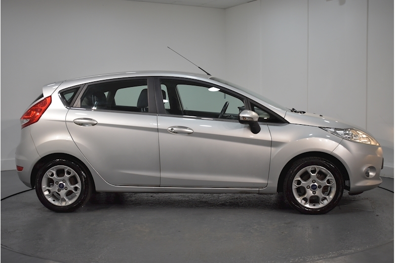 Ford - Fiesta 1.4 Zetec 5dr (2012) ⋆ Sascron - Used Car Supermarket