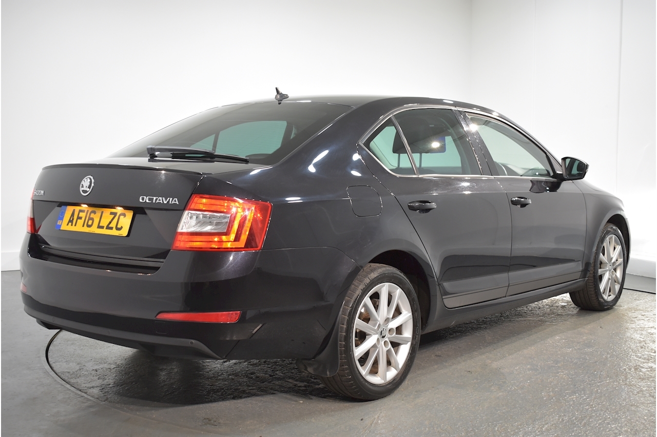 SKODA - Octavia SE L 2.0 5dr Hatchback Manual Diesel (2016) ⋆ Sascron ...