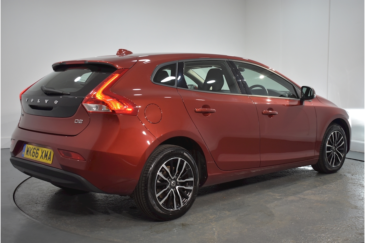 Used 2016 Volvo V40 Momentum Nav Plus For Sale (U1010228) | Sascron