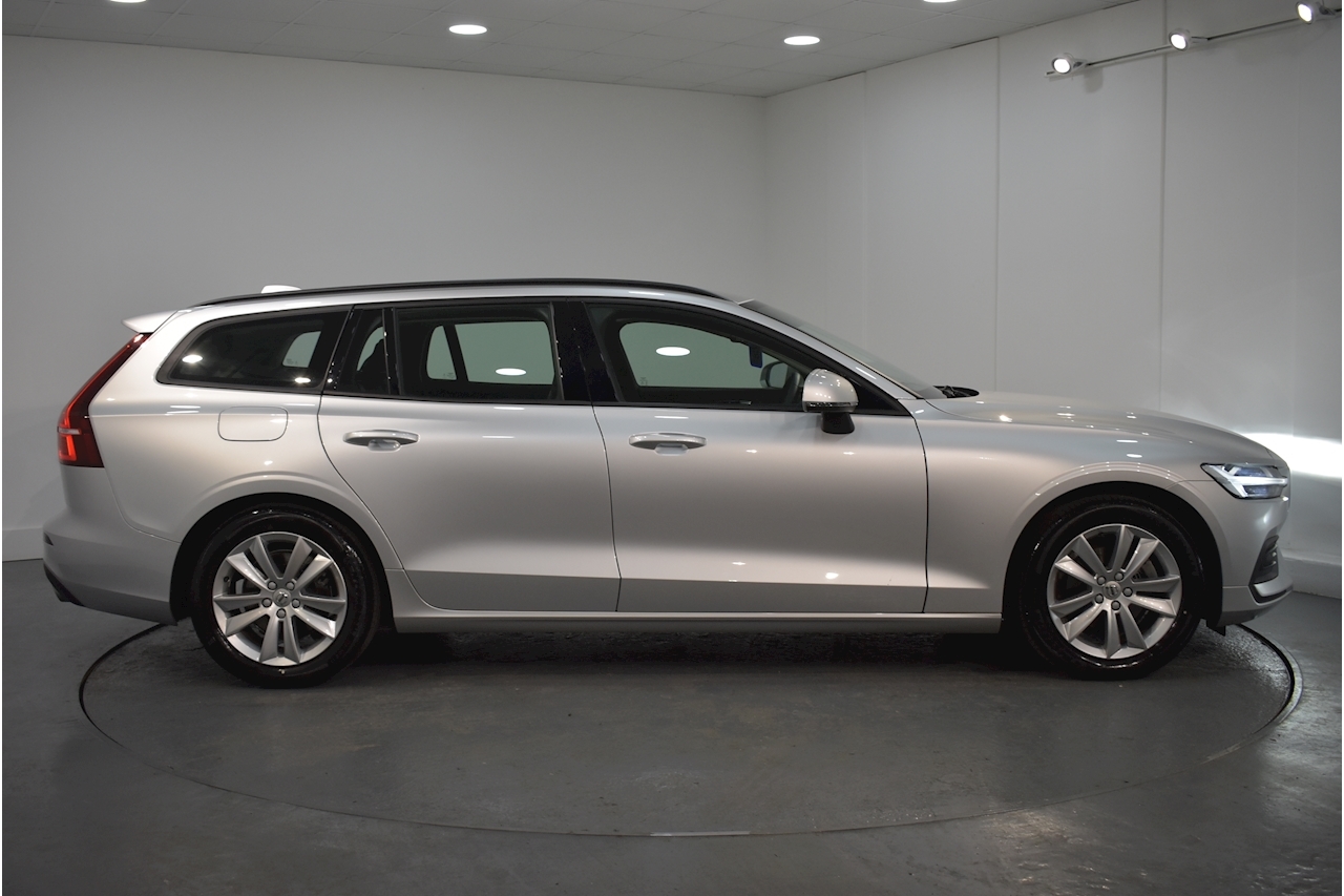 Volvo - V60 Momentum Estate 2.0 Manual Diesel (2019) ⋆ Sascron - Used ...