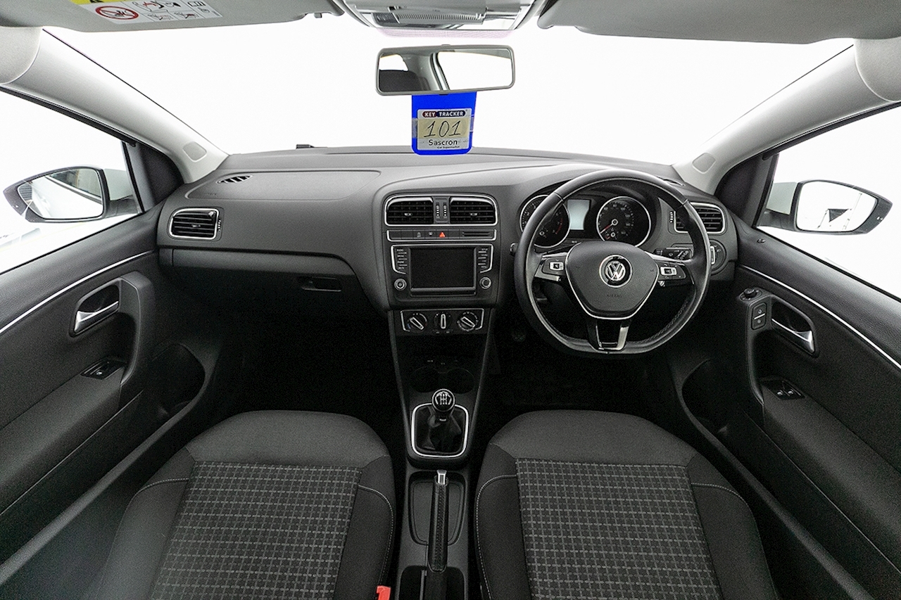 1.0 BlueMotion Tech SE Hatchback 3dr Petrol Manual (s/s) (106 g/km, 59 bhp)